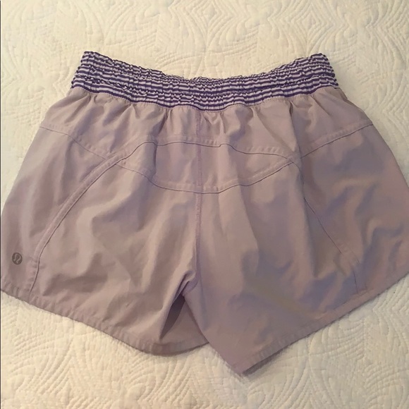 Lulu Lemon Light Purple Tracker short - Picture 2 of 3